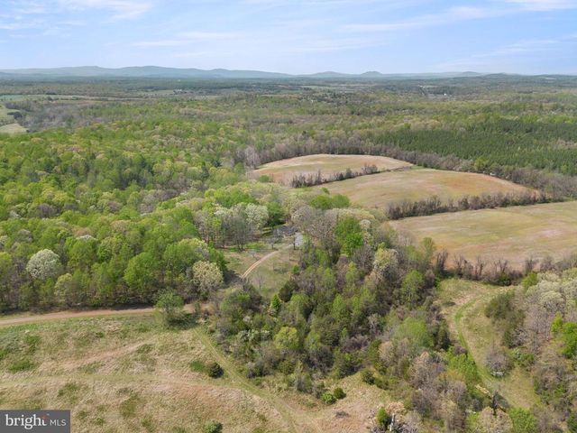 8358 BOTHA RD, Warrenton, VA 20186