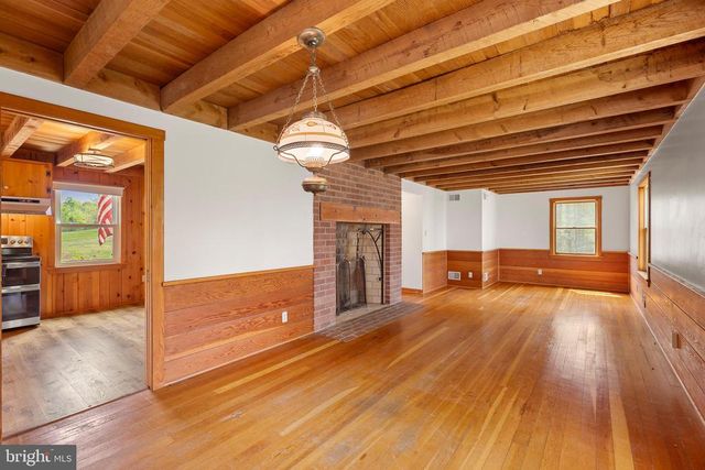 8358 BOTHA RD, Warrenton, VA 20186
