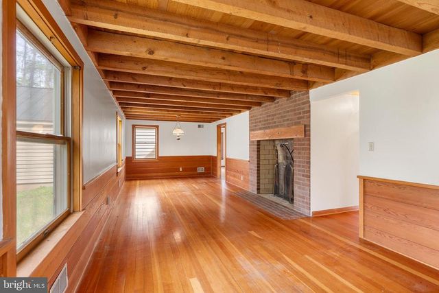 8358 BOTHA RD, Warrenton, VA 20186