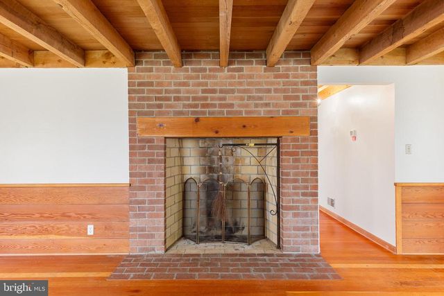 8358 BOTHA RD, Warrenton, VA 20186