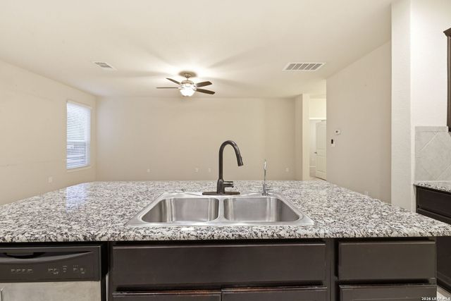 2139 Flintshire Dr, New Braunfels, TX 78130