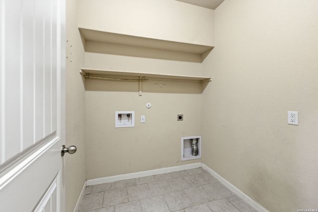 2139 Flintshire Dr, New Braunfels, TX 78130