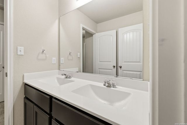 2139 Flintshire Dr, New Braunfels, TX 78130