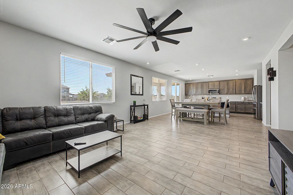 123 S SIENA Lane, Casa Grande, AZ 85122 — photo 2