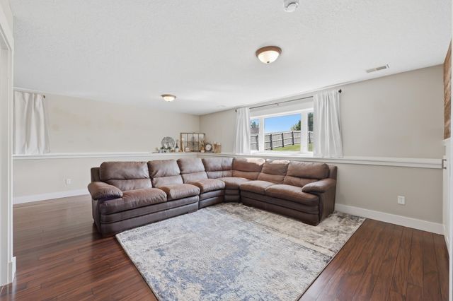 800 Griffing Park Road, Buffalo, MN 55313