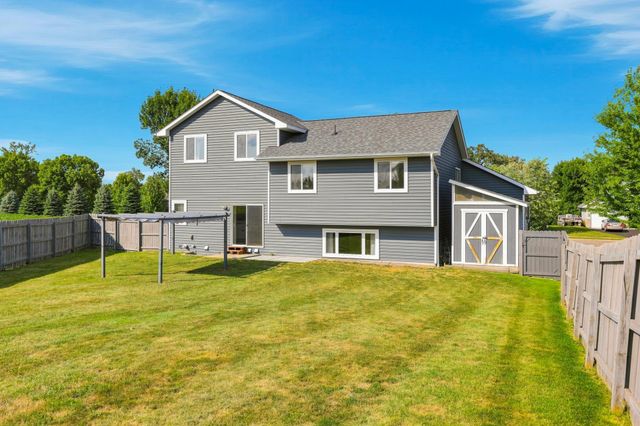 800 Griffing Park Road, Buffalo, MN 55313