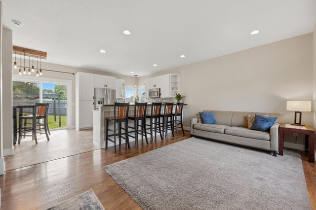 800 Griffing Park Road, Buffalo, MN 55313