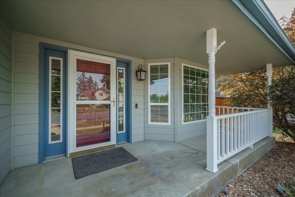 3415 S Morrill Dr, Spokane, WA 99223 photo 3