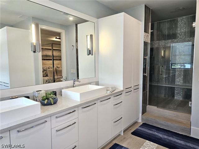 10620 Gulf Shore DR 201, Naples, FL 34108