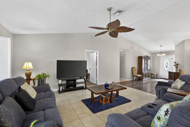 1550 Windship Circle, Wellington, FL 33414