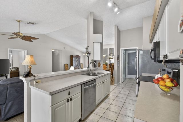 1550 Windship Circle, Wellington, FL 33414