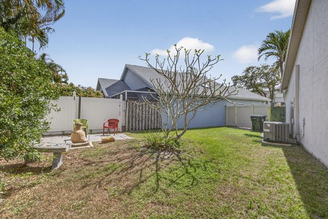 1550 Windship Circle, Wellington, FL 33414