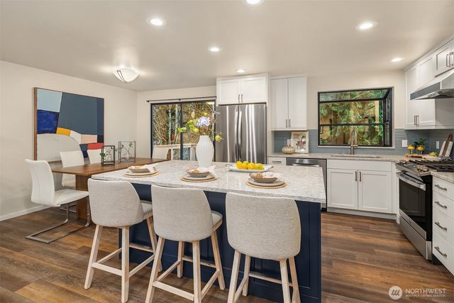 10621 NE 133rd Place, Kirkland, WA 98034