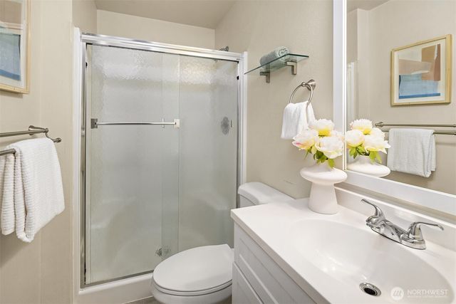 10621 NE 133rd Place, Kirkland, WA 98034