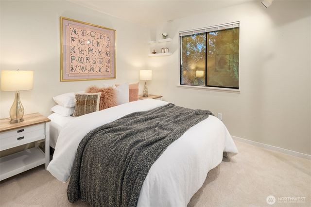 10621 NE 133rd Place, Kirkland, WA 98034