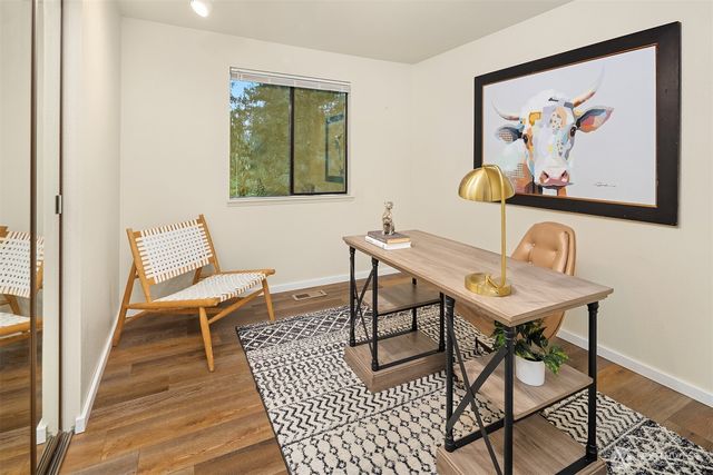 10621 NE 133rd Place, Kirkland, WA 98034