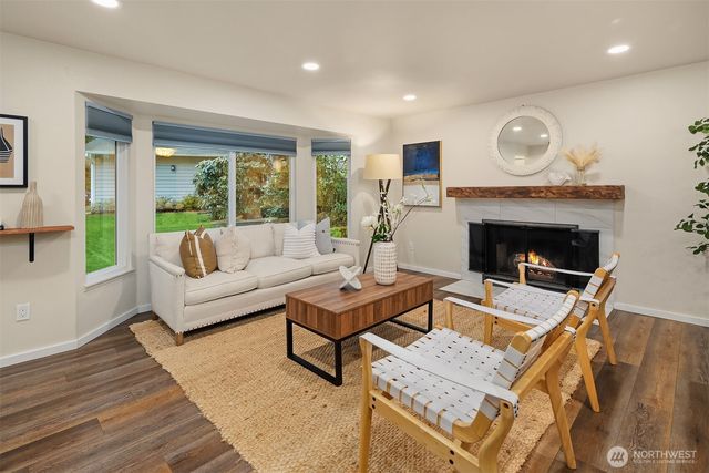 10621 NE 133rd Place, Kirkland, WA 98034