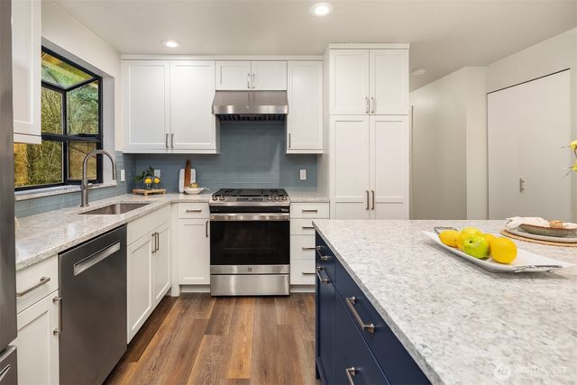 10621 NE 133rd Place, Kirkland, WA 98034