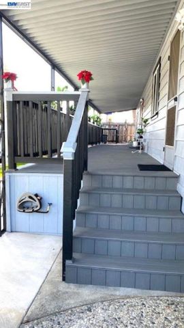 29501 Sandburg Way, Hayward, CA 94544
