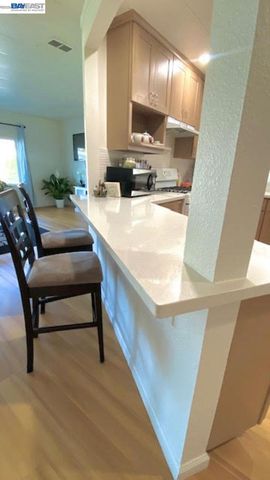 29501 Sandburg Way, Hayward, CA 94544