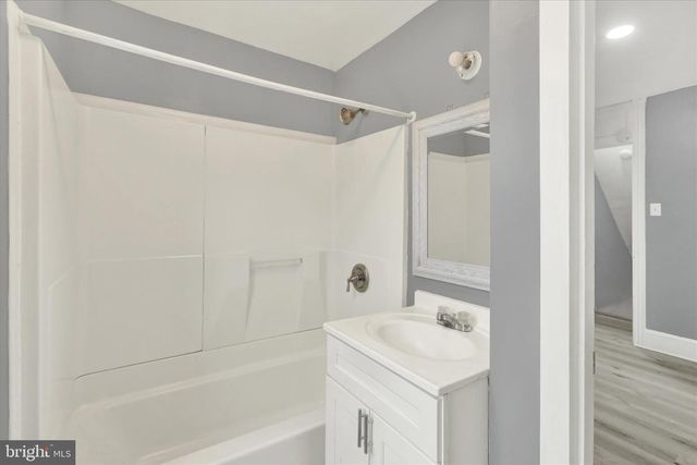 1053 MOSS ST, Reading, PA 19604