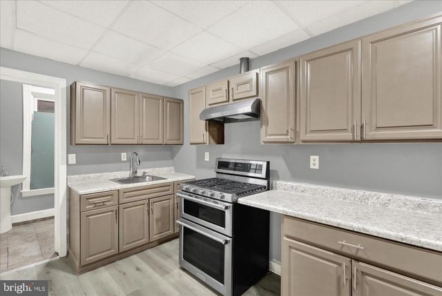 1053 MOSS ST, Reading, PA 19604