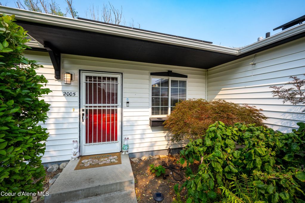2005 N Blossom CT, Post Falls, ID 83854 photo 5