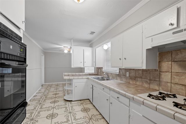 7421 Claiborne Street, Houston, TX 77016