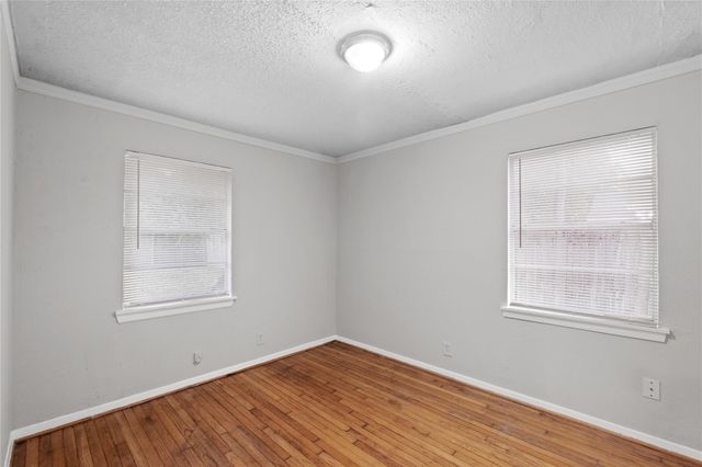 7421 Claiborne Street, Houston, TX 77016