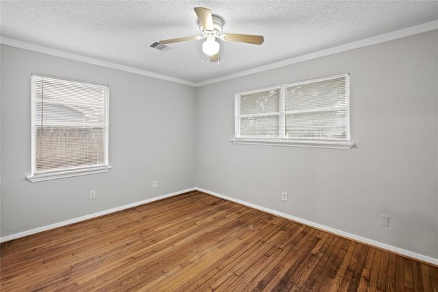 7421 Claiborne Street, Houston, TX 77016