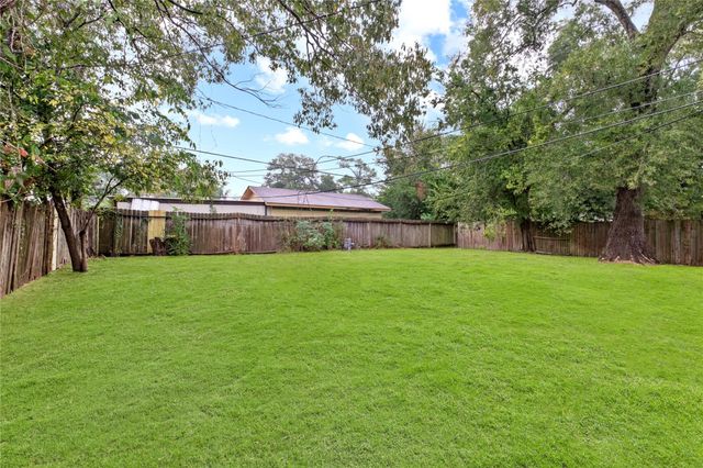 7421 Claiborne Street, Houston, TX 77016