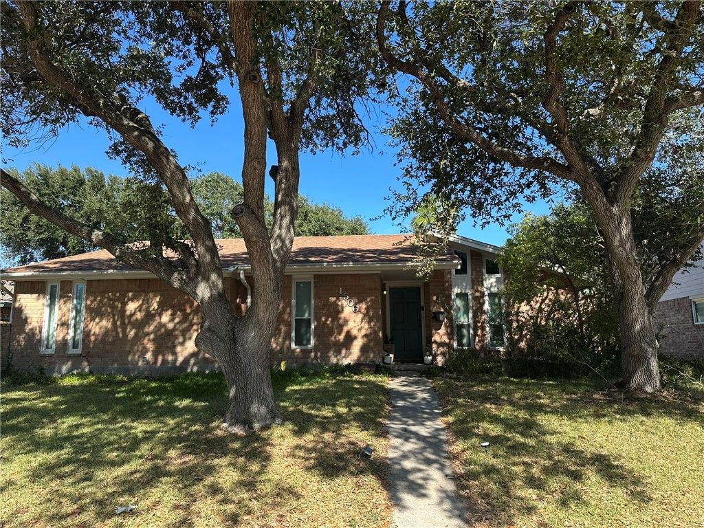 1506 Briar St, Portland, TX 78374