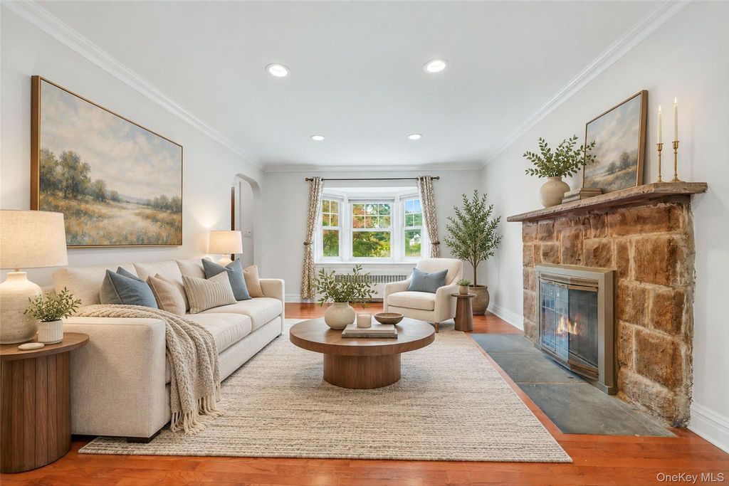 26 Custer Avenue, Yonkers, NY 10701 — photo 3
