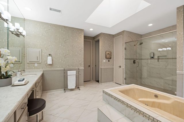 12039 E Circle Drive, Houston, TX 77071