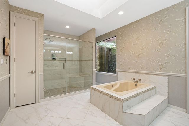 12039 E Circle Drive, Houston, TX 77071