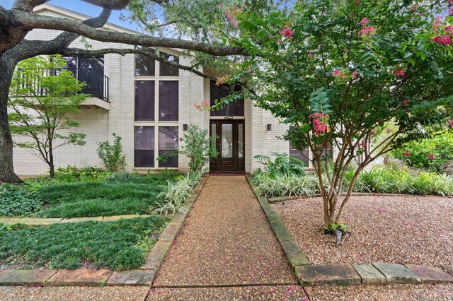 12039 E Circle Drive, Houston, TX 77071