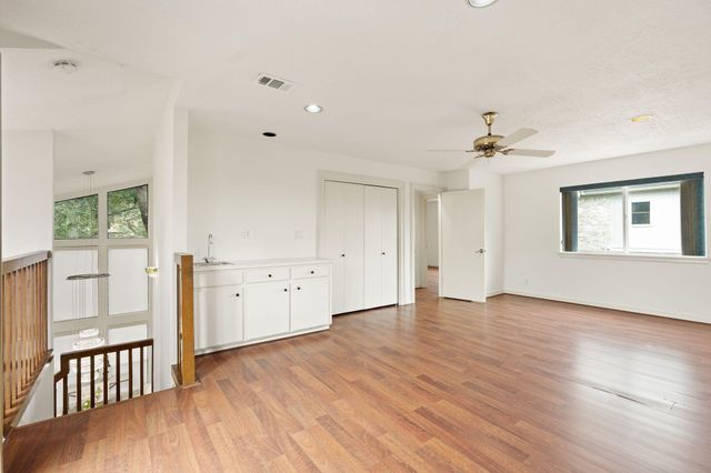 12039 E Circle Drive, Houston, TX 77071