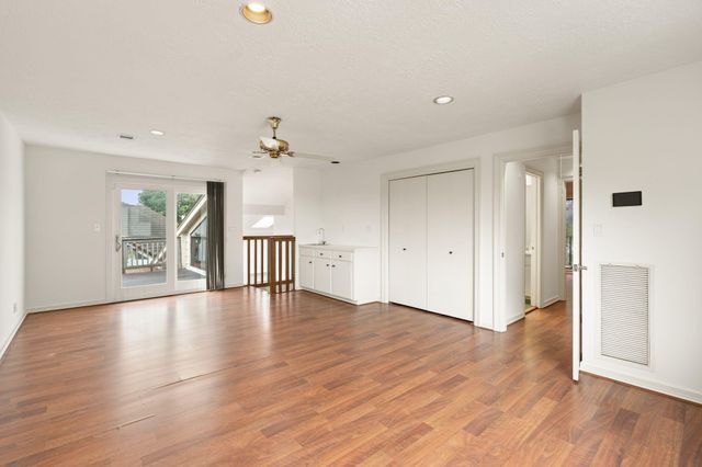 12039 E Circle Drive, Houston, TX 77071