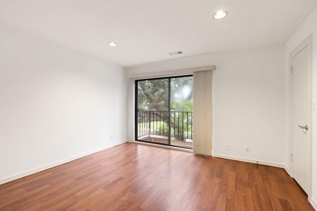 12039 E Circle Drive, Houston, TX 77071