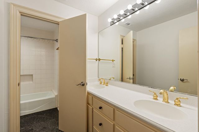 12039 E Circle Drive, Houston, TX 77071