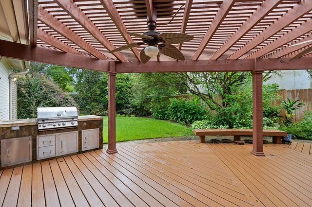 12039 E Circle Drive, Houston, TX 77071