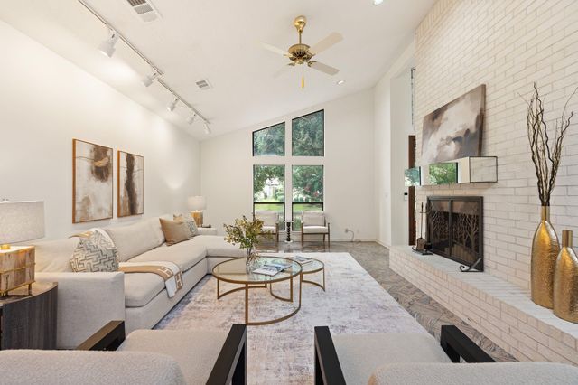 12039 E Circle Drive, Houston, TX 77071