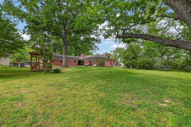 111 S Jackson, Cabot, AR 72023