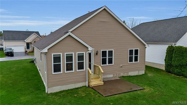 6260 Eckhardt Road 4, Hamburg, NY 14085
