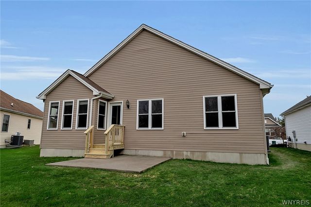 6260 Eckhardt Road 4, Hamburg, NY 14085