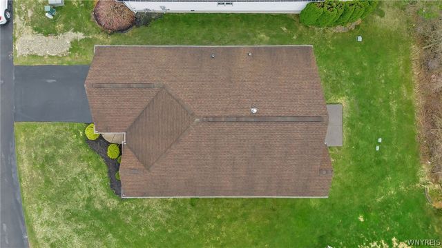 6260 Eckhardt Road 4, Hamburg, NY 14085