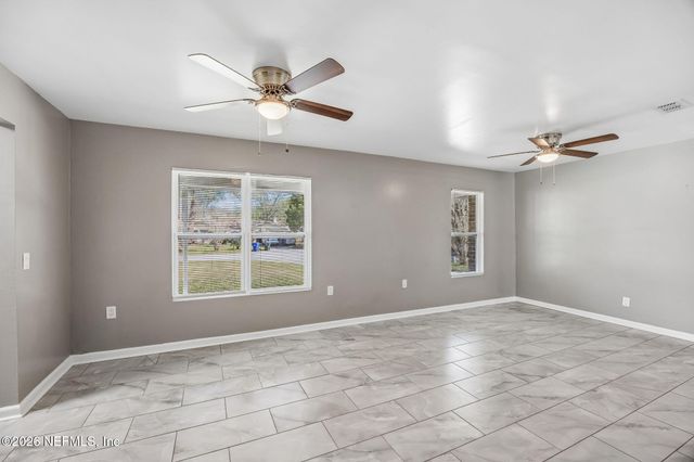 1532 LEESTAN Court, Orange Park, FL 32073