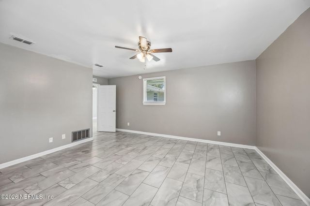 1532 LEESTAN Court, Orange Park, FL 32073