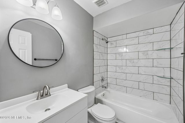 1532 LEESTAN Court, Orange Park, FL 32073