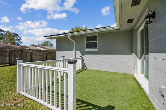 1532 LEESTAN Court, Orange Park, FL 32073